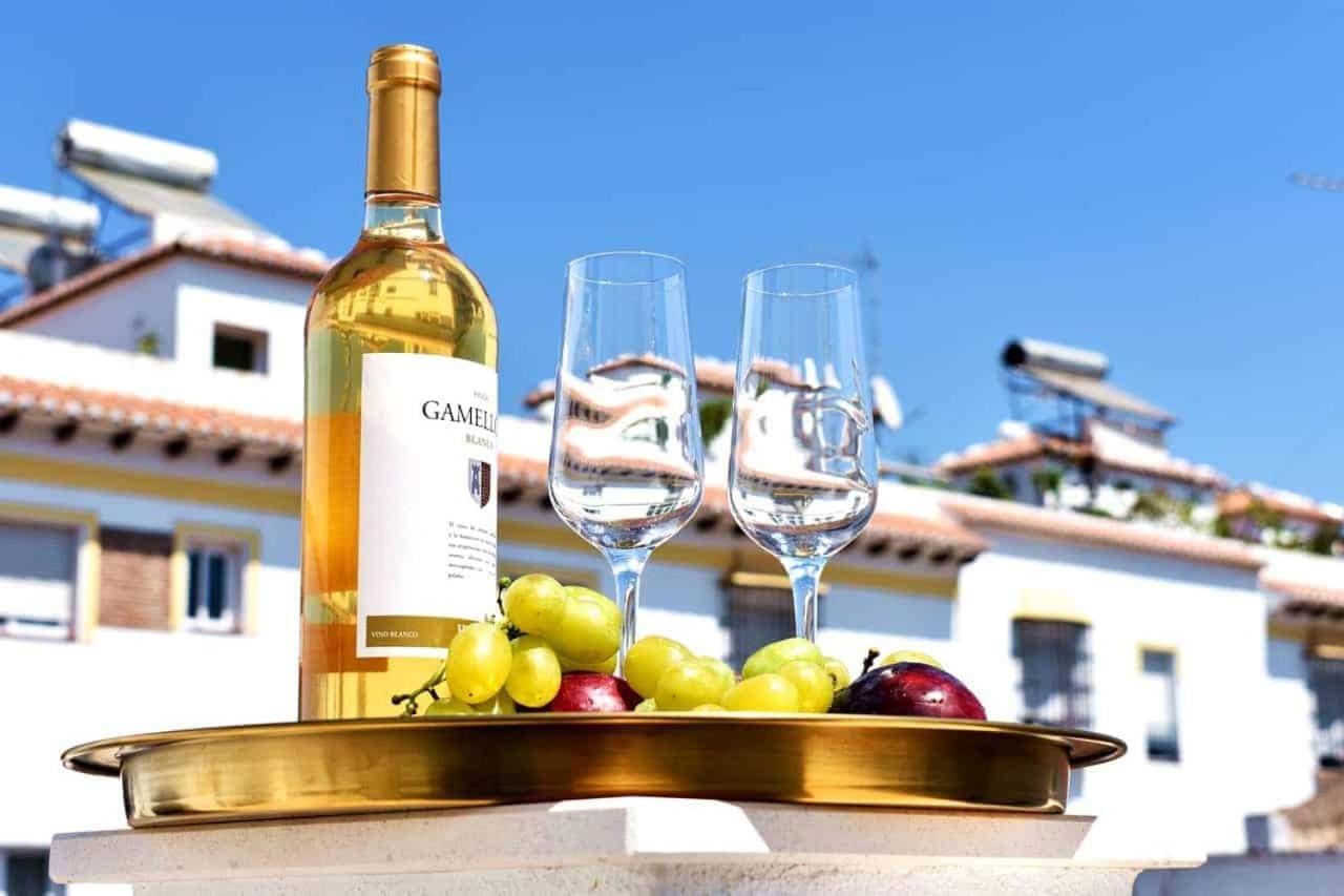 New Townhouse In The Heart Of Nerja With Jacuzzi Villa Exterior photo