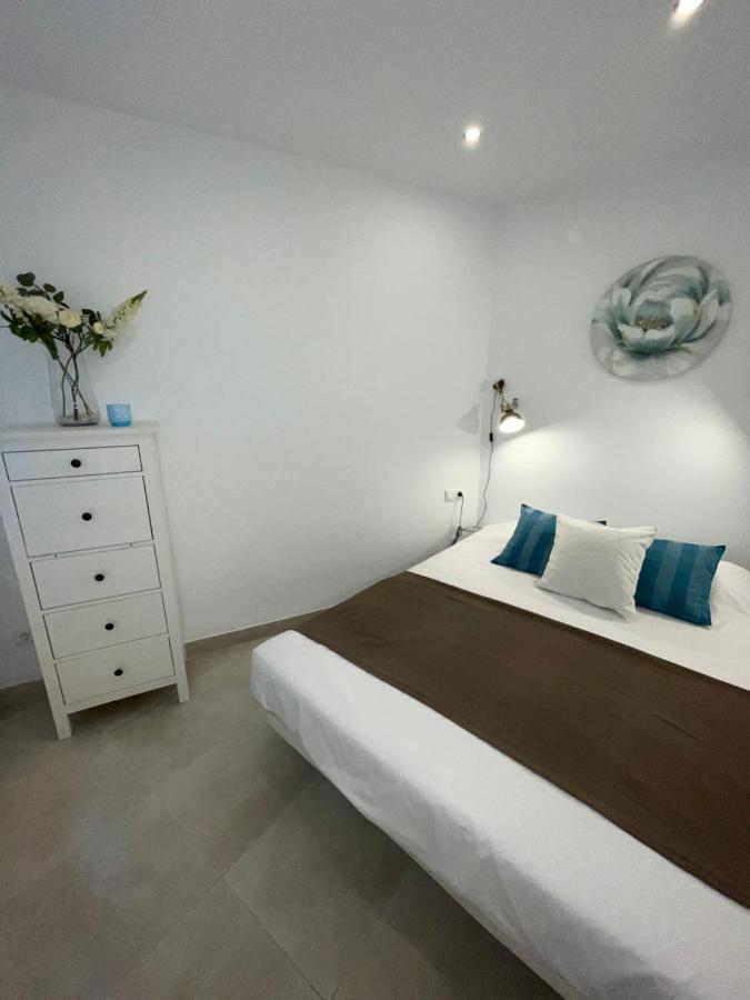 New Townhouse In The Heart Of Nerja With Jacuzzi Villa Exterior photo